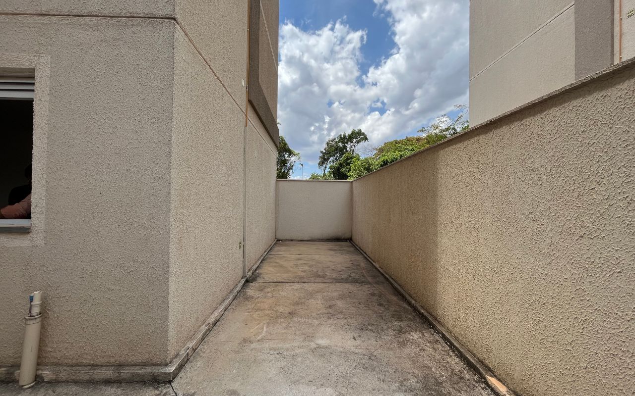 Varanda - Apartamento Bela Morada - Valparaiso de Goias 02